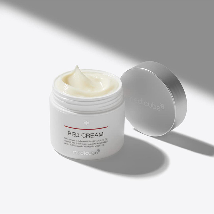 کرم ضد جوش و تسکین دهنده مدی کیوب medicube red cream